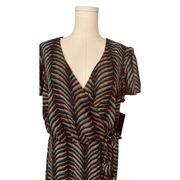 NWT City Studio Size 15 Multicolor Chevron Wrap Dress Ruffle Hem V-Neck - Picture 3 of 16